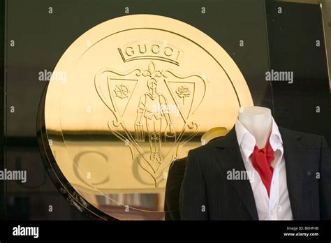 gucci coat of arms.